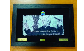 U.D Rektori Zeqir Hashani pranon dhuratë simbolike nga rektori i Universitetit të Tetovës
